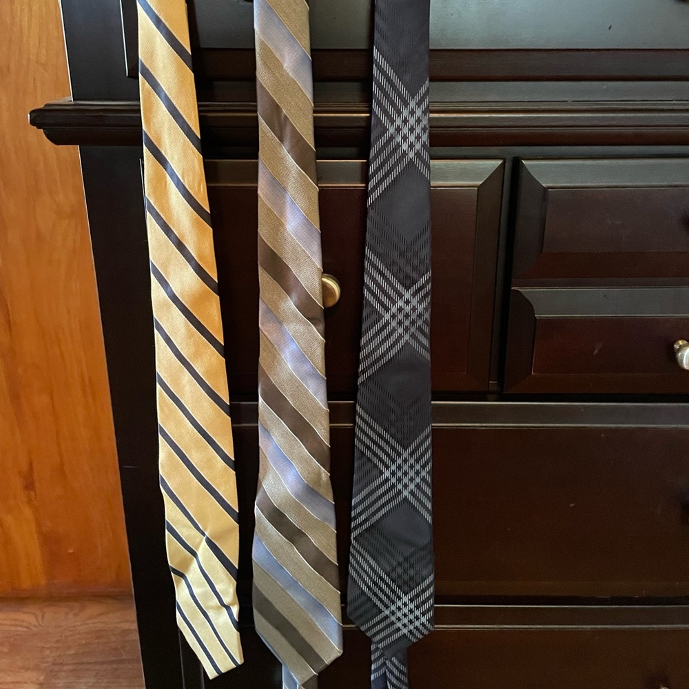 Set of 3 men’s suit ties